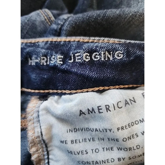 American Eagle Next Level Stretch Distressed Hi-Rise Jegging Womens Size 4 Short - Picture 13 of 16
